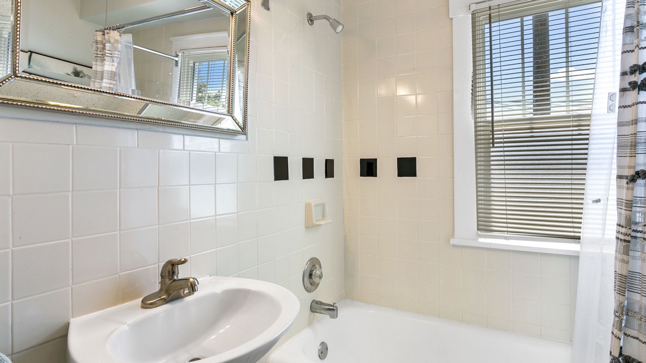 Photo of Bathroom in Old Northwood