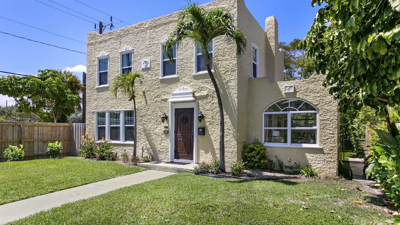 Photo of Outdoor in Old Northwood