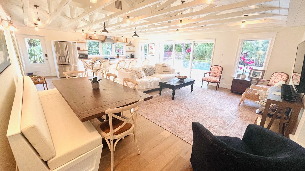 Photo of Livingroom in Central Naples