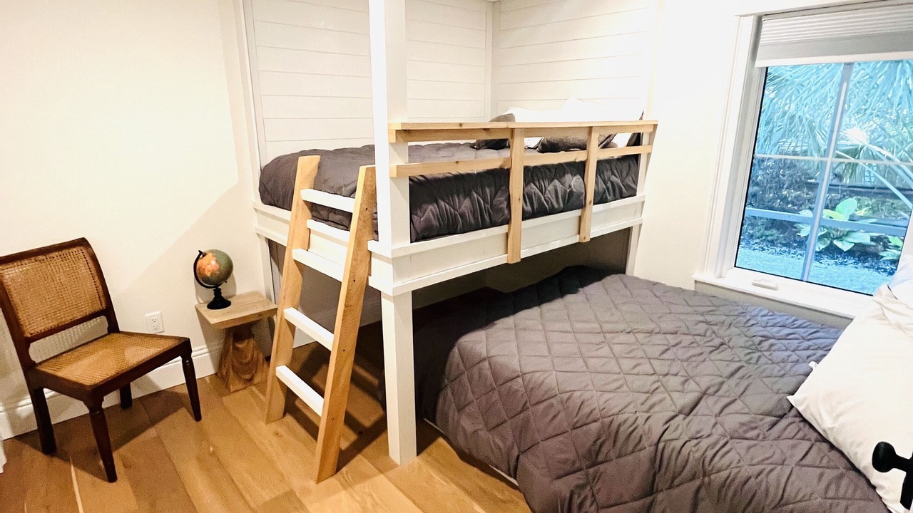 Photo of Bedroom in Central Naples
