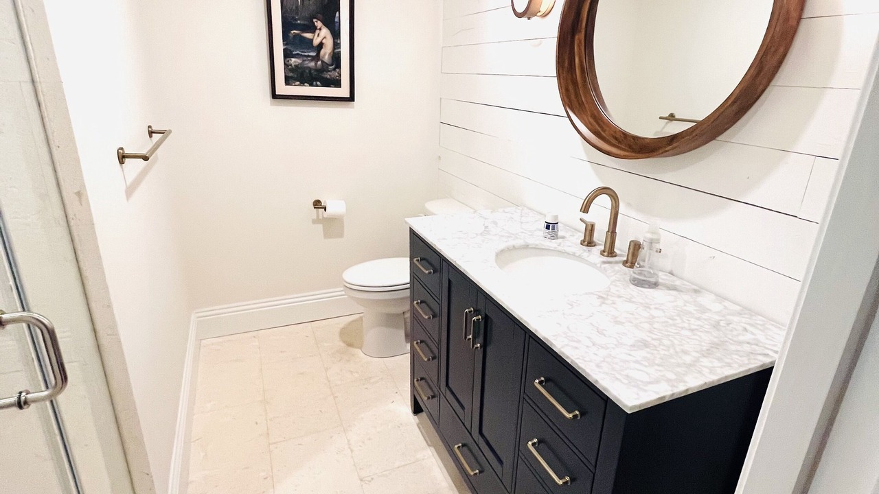 Photo of Bathroom in Central Naples