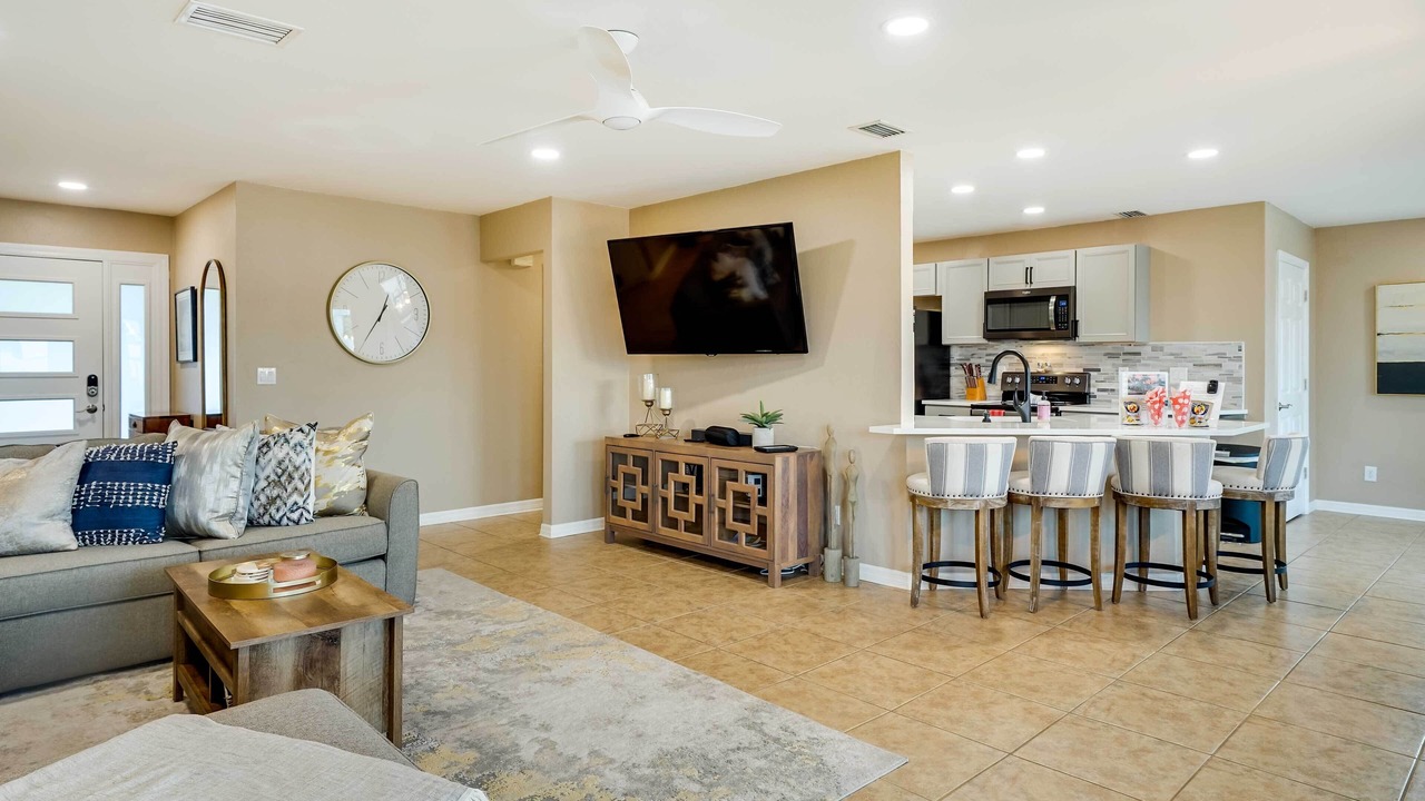Photo of Livingroom in Caloosahatchee