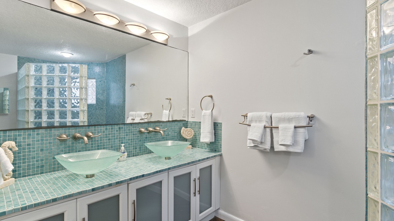 Photo of Bathroom in Sebastian Highlands