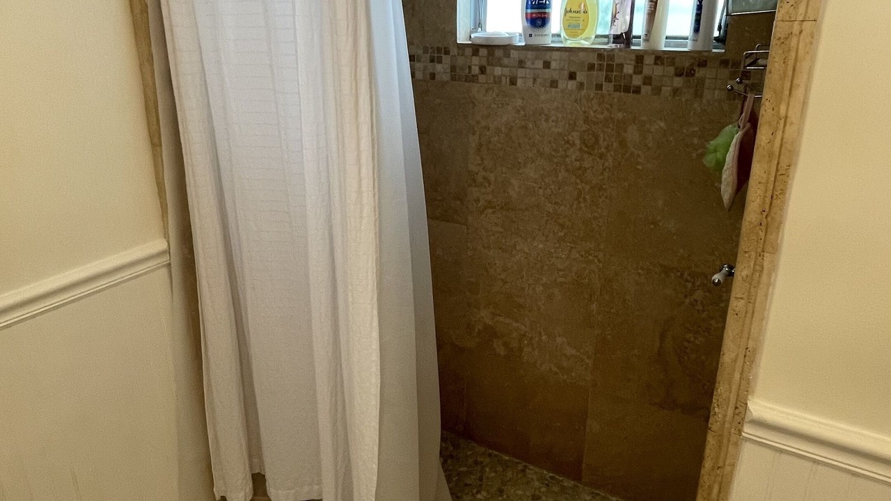 Photo of Bathroom in Tavernier