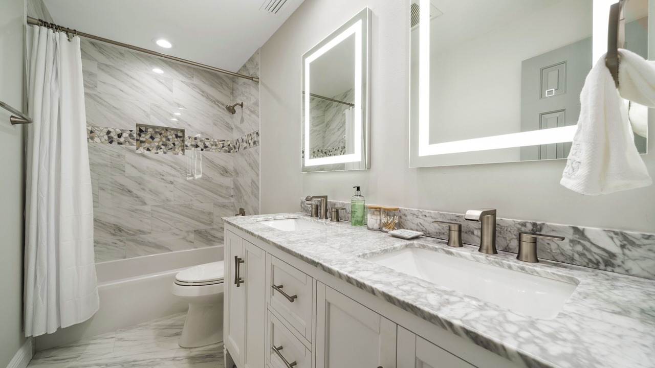 Photo of Bathroom in Central Beach