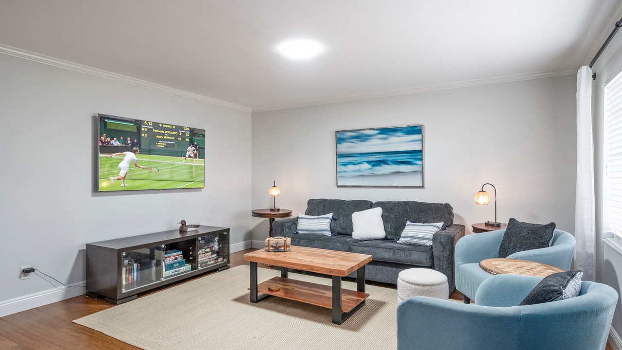 Photo of Livingroom in Central Beach