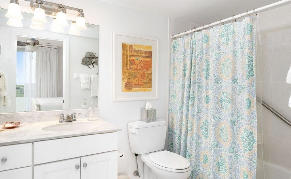 Photo of Bathroom in Central Beach