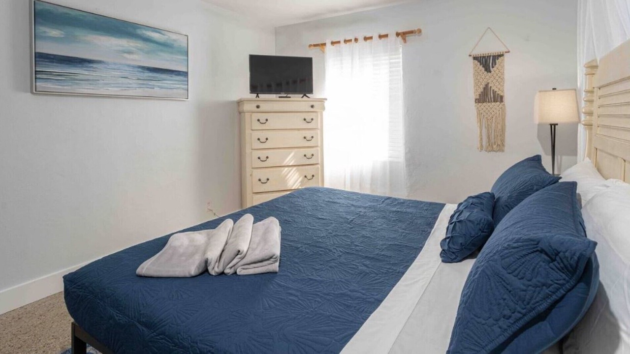 Photo of Bedroom in Stuart