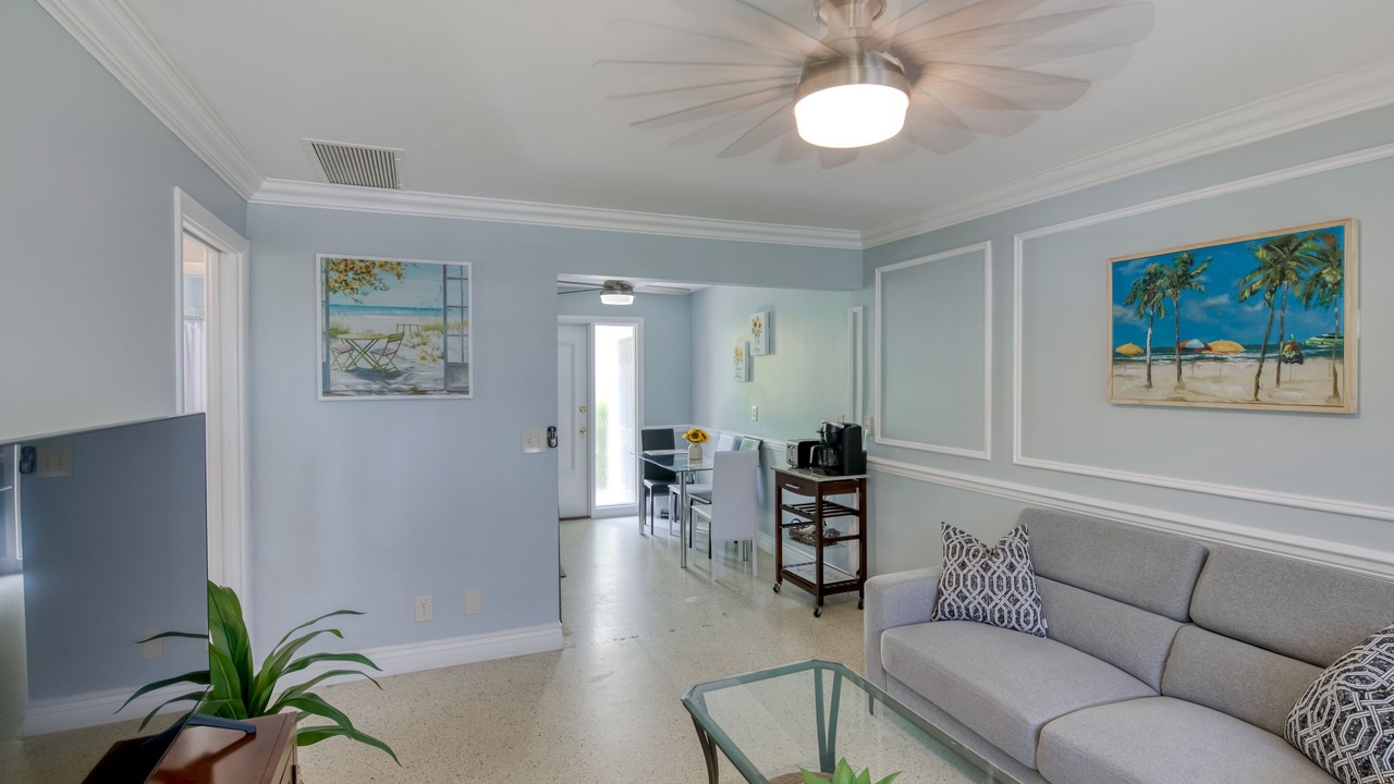 Photo of Livingroom in Singer Island