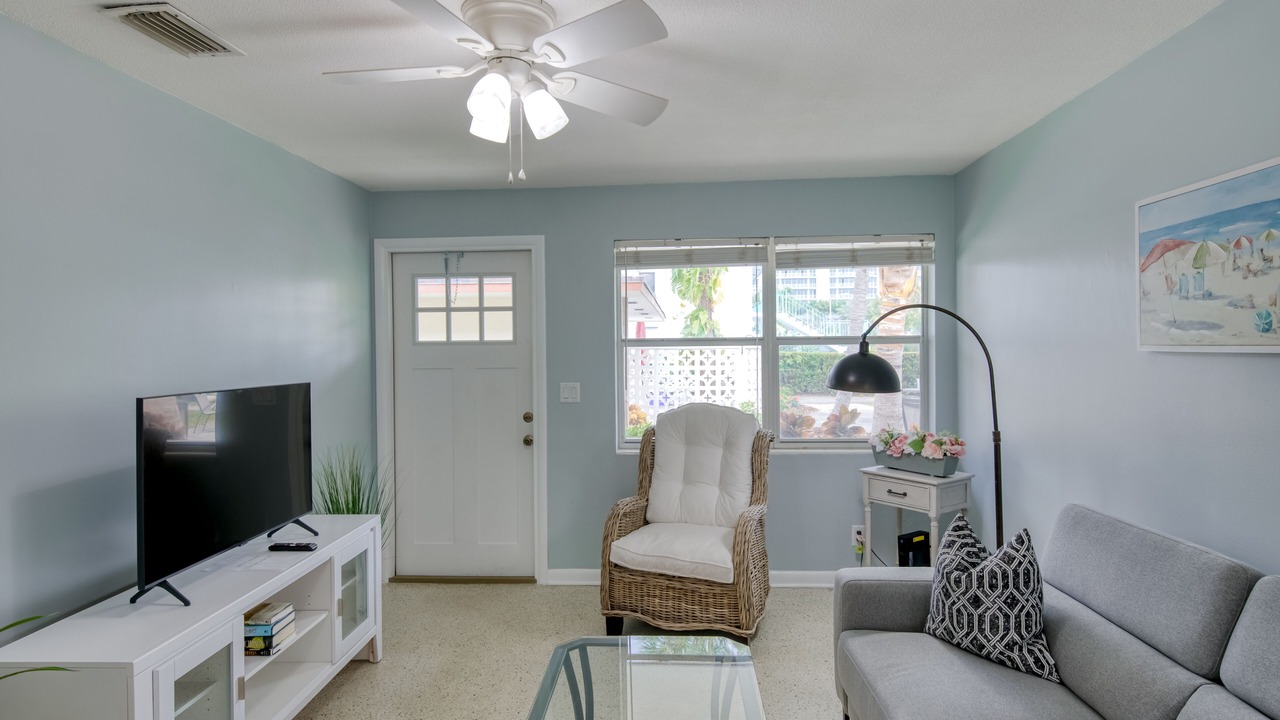 Photo of Livingroom in Singer Island