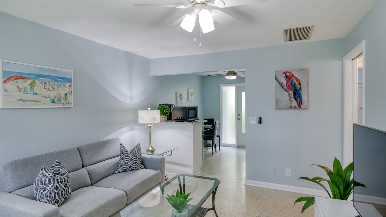Photo of Livingroom in Singer Island