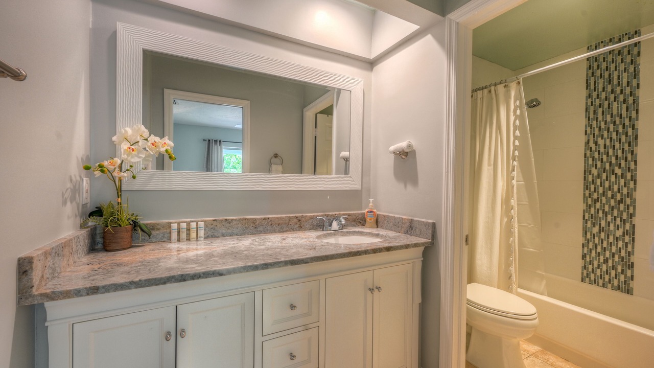 Photo of Bathroom in Naples Park