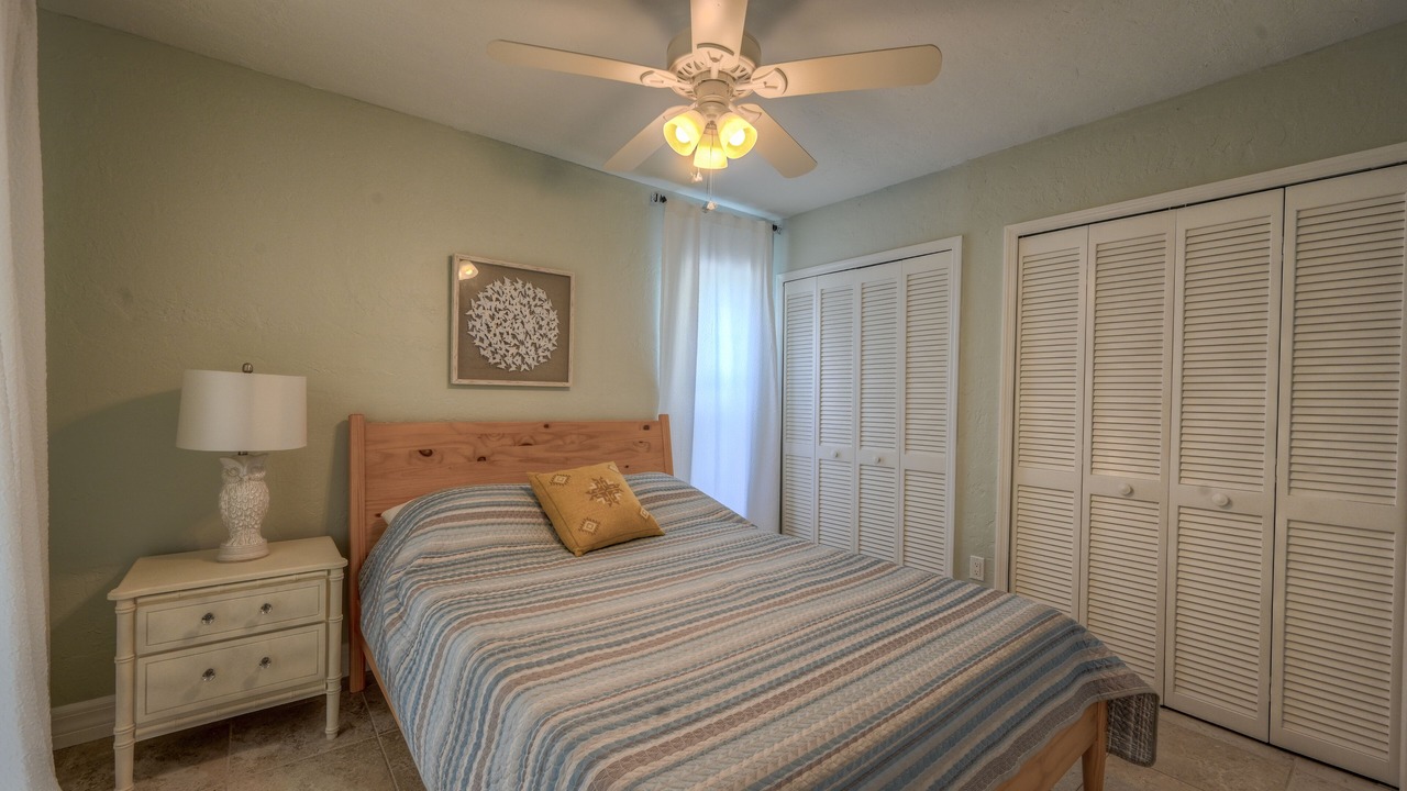 Photo of Bedroom in Naples Park