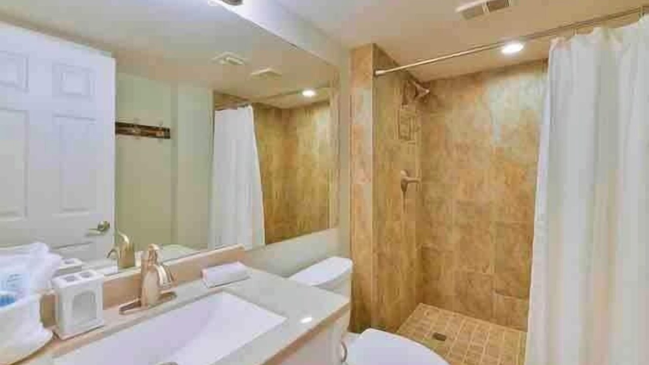 Photo of Bathroom in Tavernier