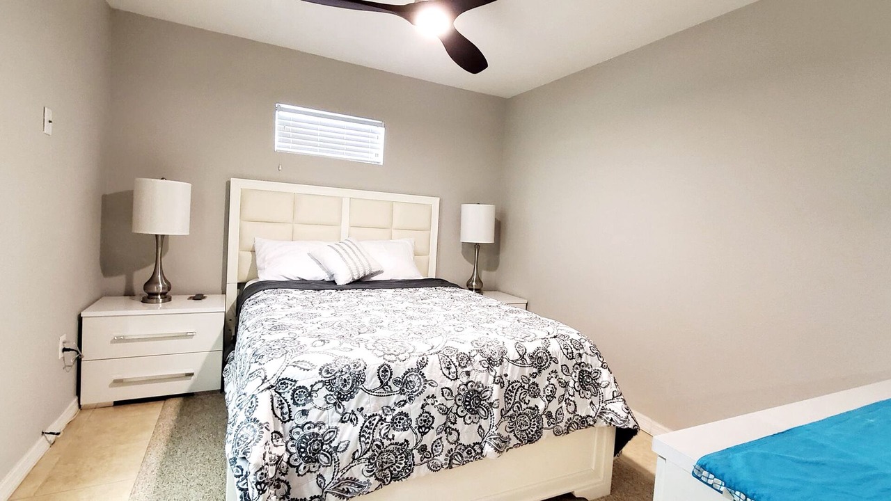 Photo of Bedroom in Bee Ridge