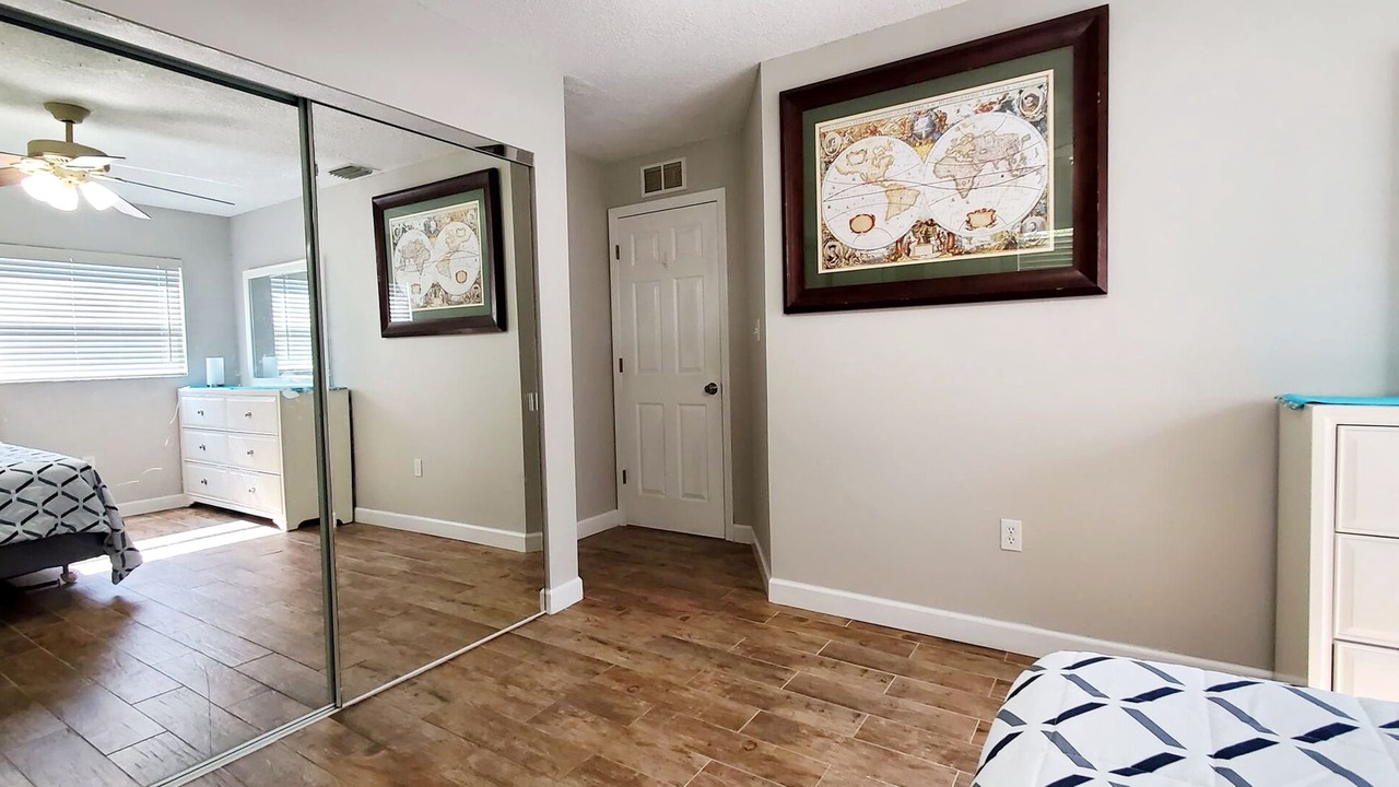 Photo of Bedroom in Bee Ridge
