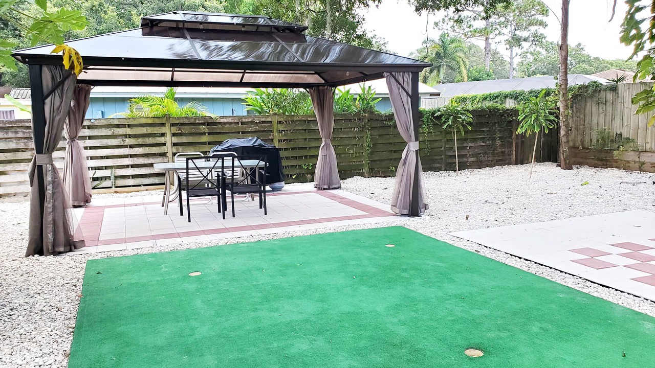 Photo of Outdoor in Bee Ridge