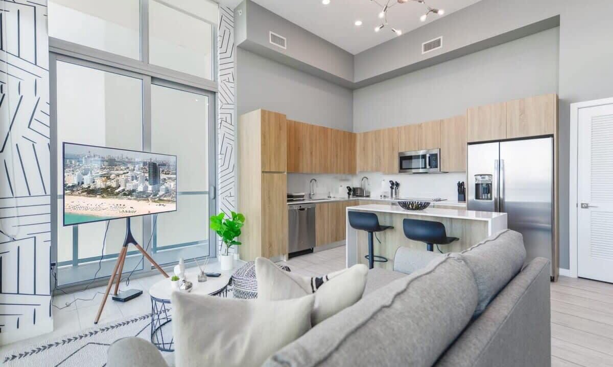 Photo of Livingroom in Northeast Miami