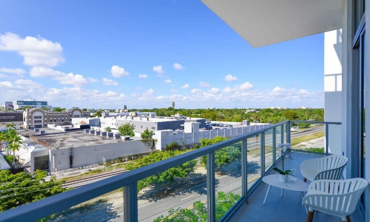 Photo of Patio Balcony in Northeast Miami