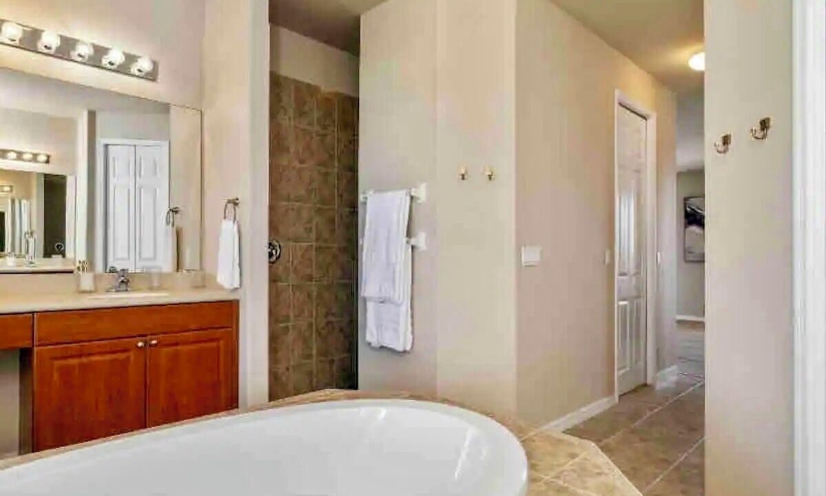 Photo of Bathroom in Yacht Club