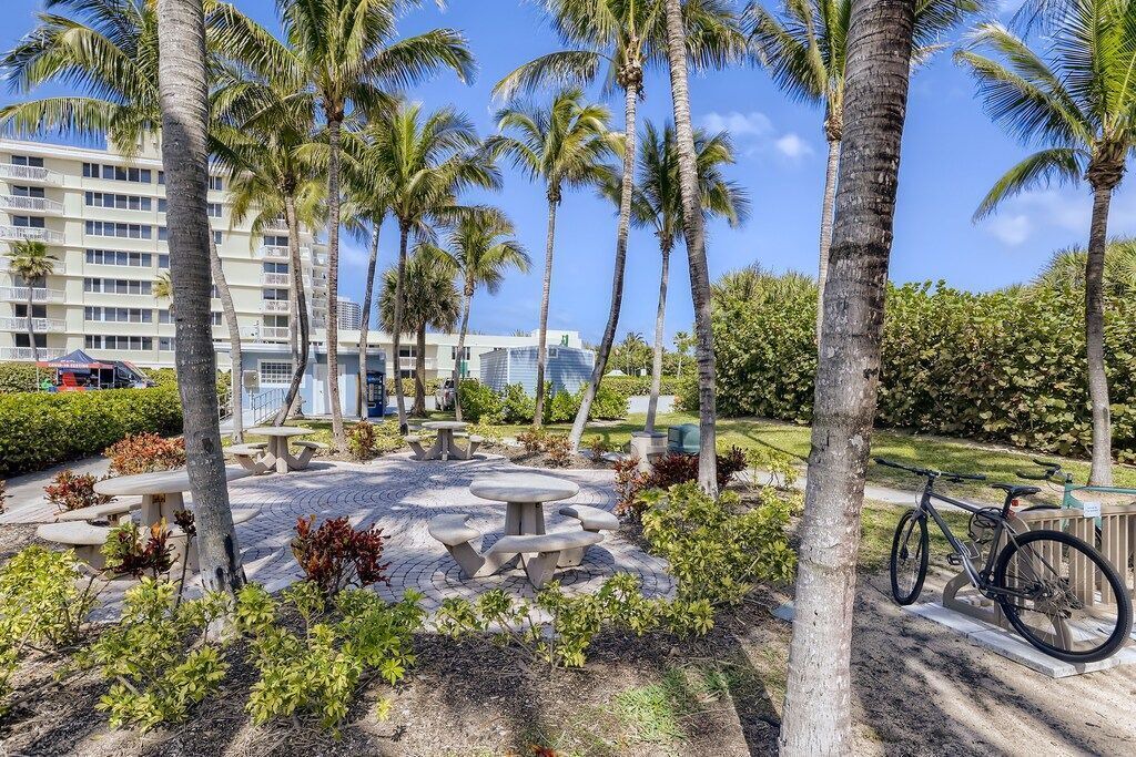 Photo of Outdoor in Palm Beach Shores