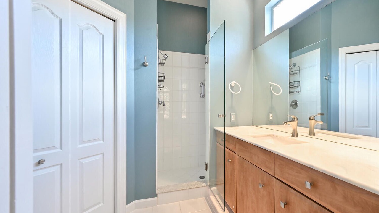 Photo of Bathroom in Pelican Bay