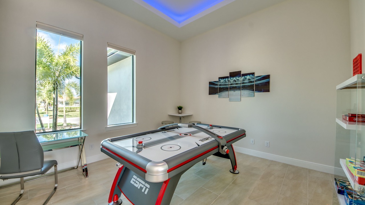 Photo of Bedroom in Yacht Club
