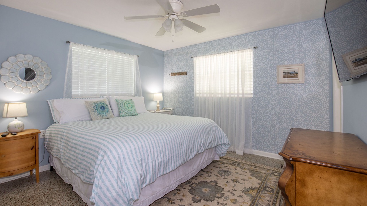 Photo of Bedroom in Lake Worth
