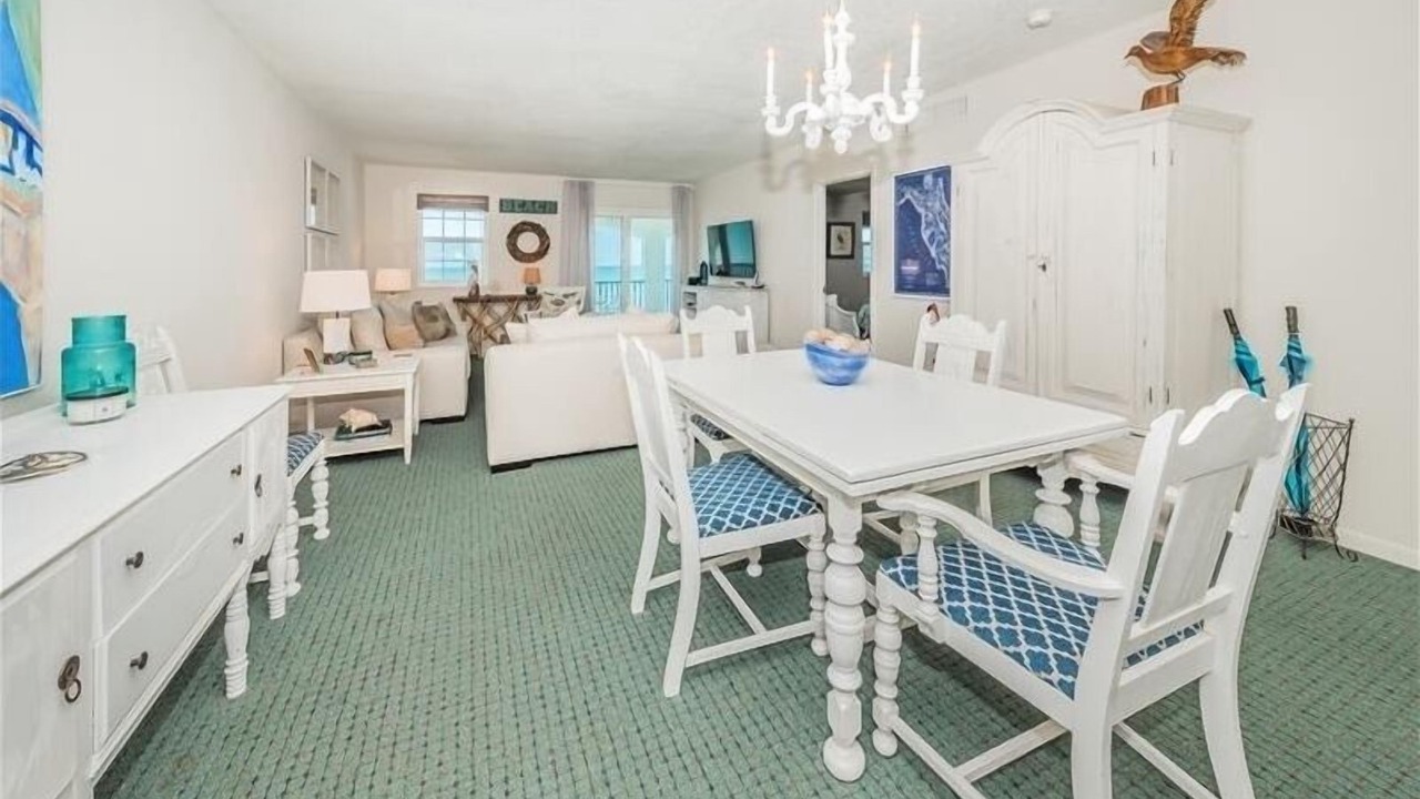 Photo of Livingroom in Belleair Beach