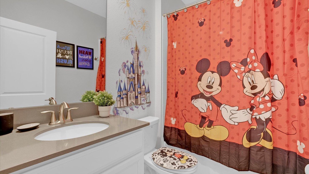 Photo of Bathroom in Bay Lake