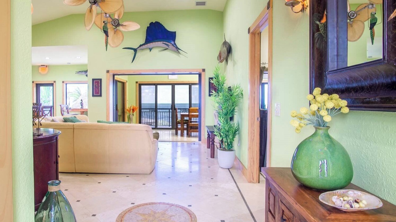 Photo of Livingroom in Marathon