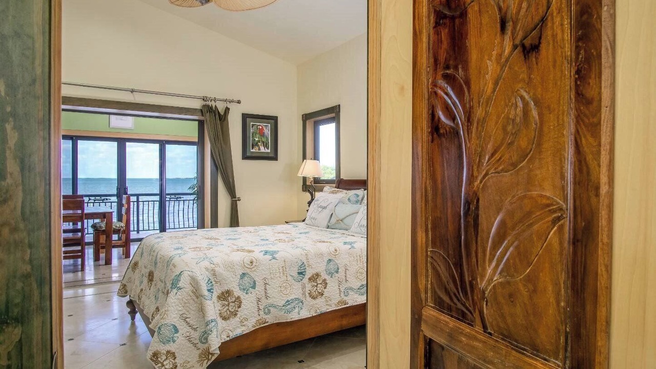Photo of Bedroom in Marathon
