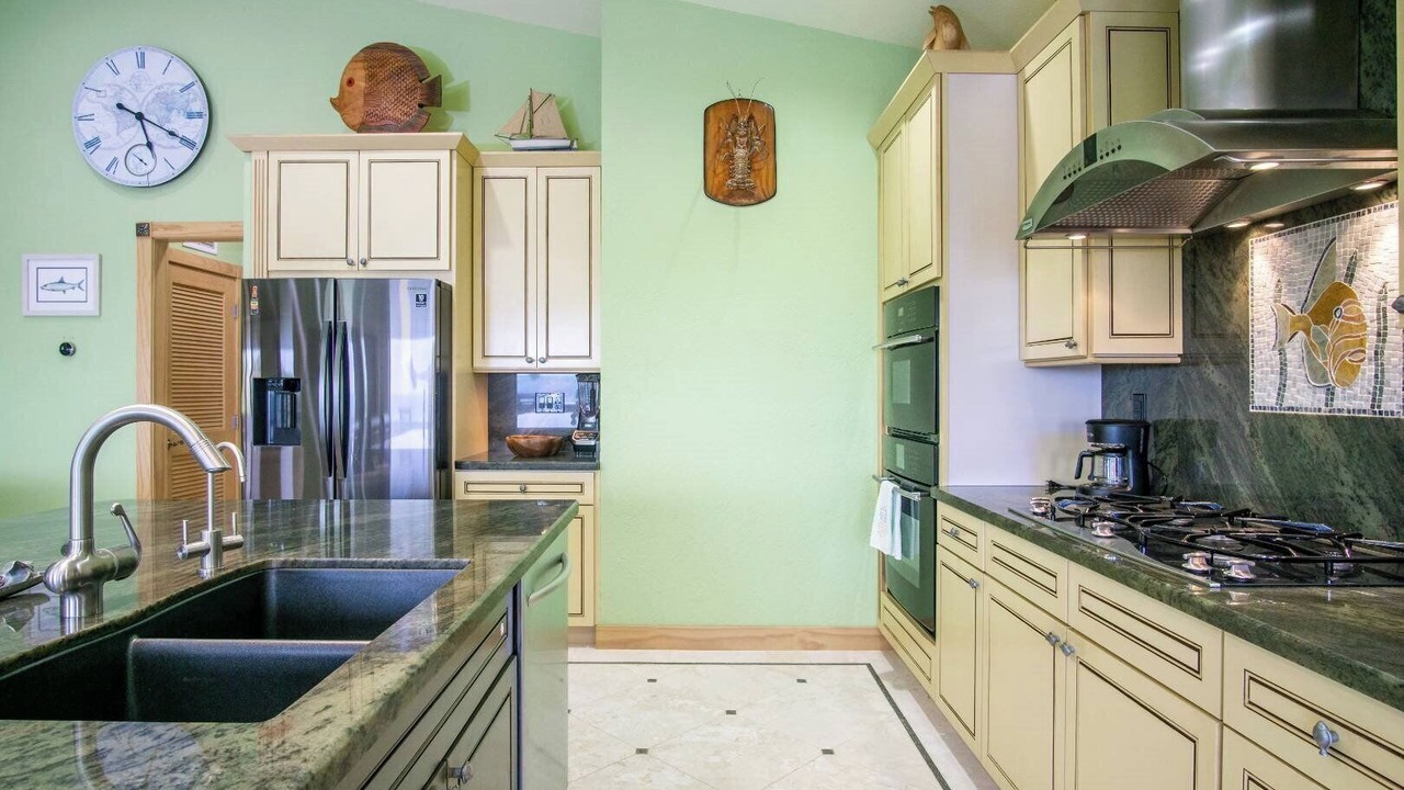 Photo of Kitchen in Marathon