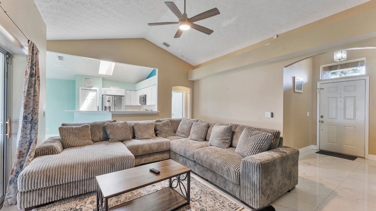 Photo of Livingroom in Traditions