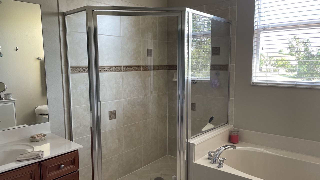 Photo of Bathroom in Biggar