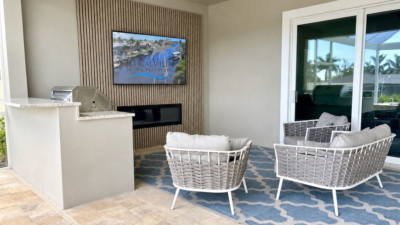 Photo of Patio Balcony in Yacht Club