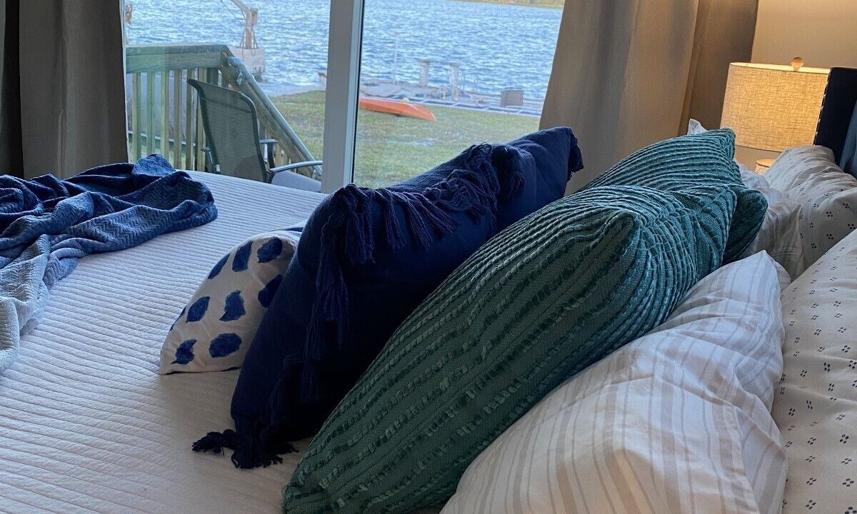 Photo of Bedroom in Tropical Bay Estates