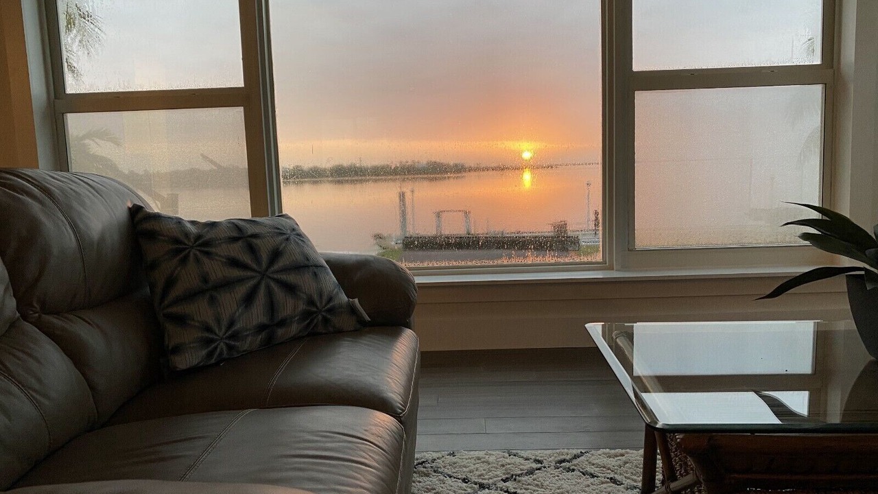Photo of Livingroom in Tropical Bay Estates