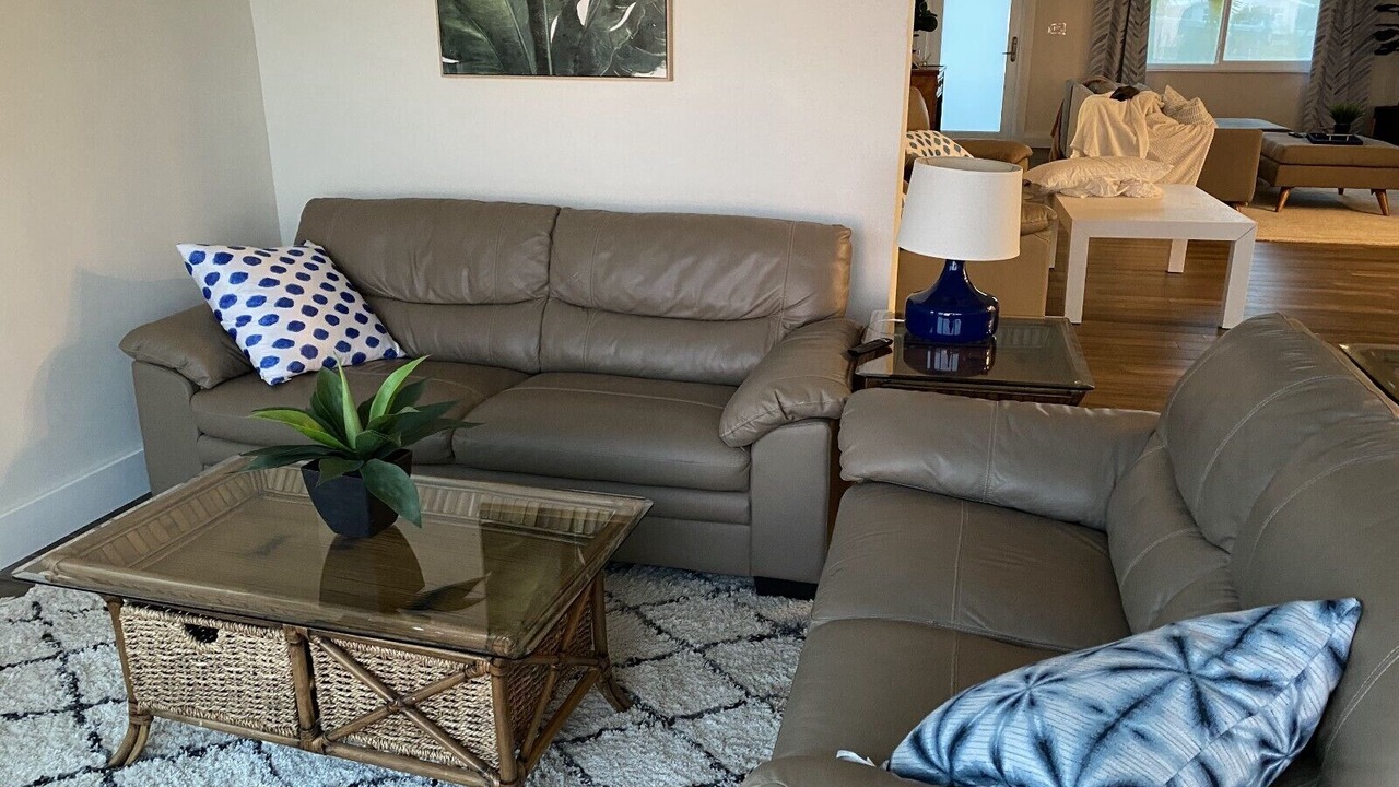Photo of Livingroom in Tropical Bay Estates
