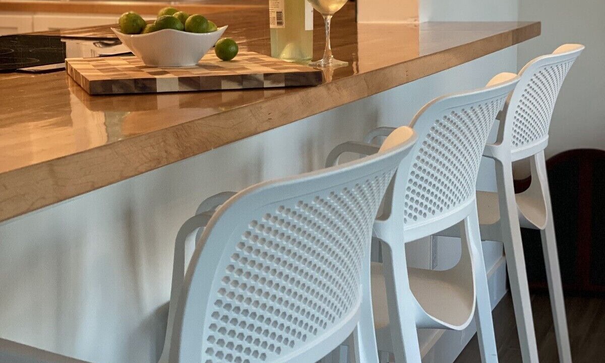 Photo of Kitchen in Tropical Bay Estates