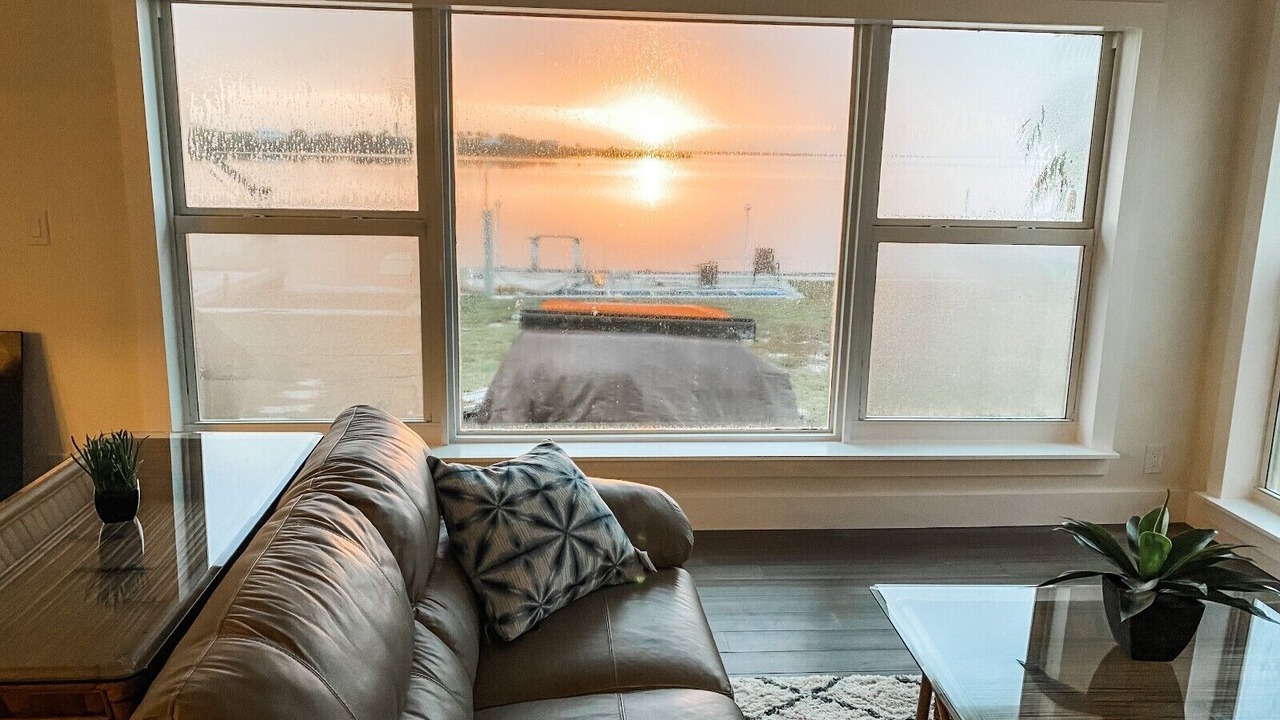 Photo of Livingroom in Tropical Bay Estates