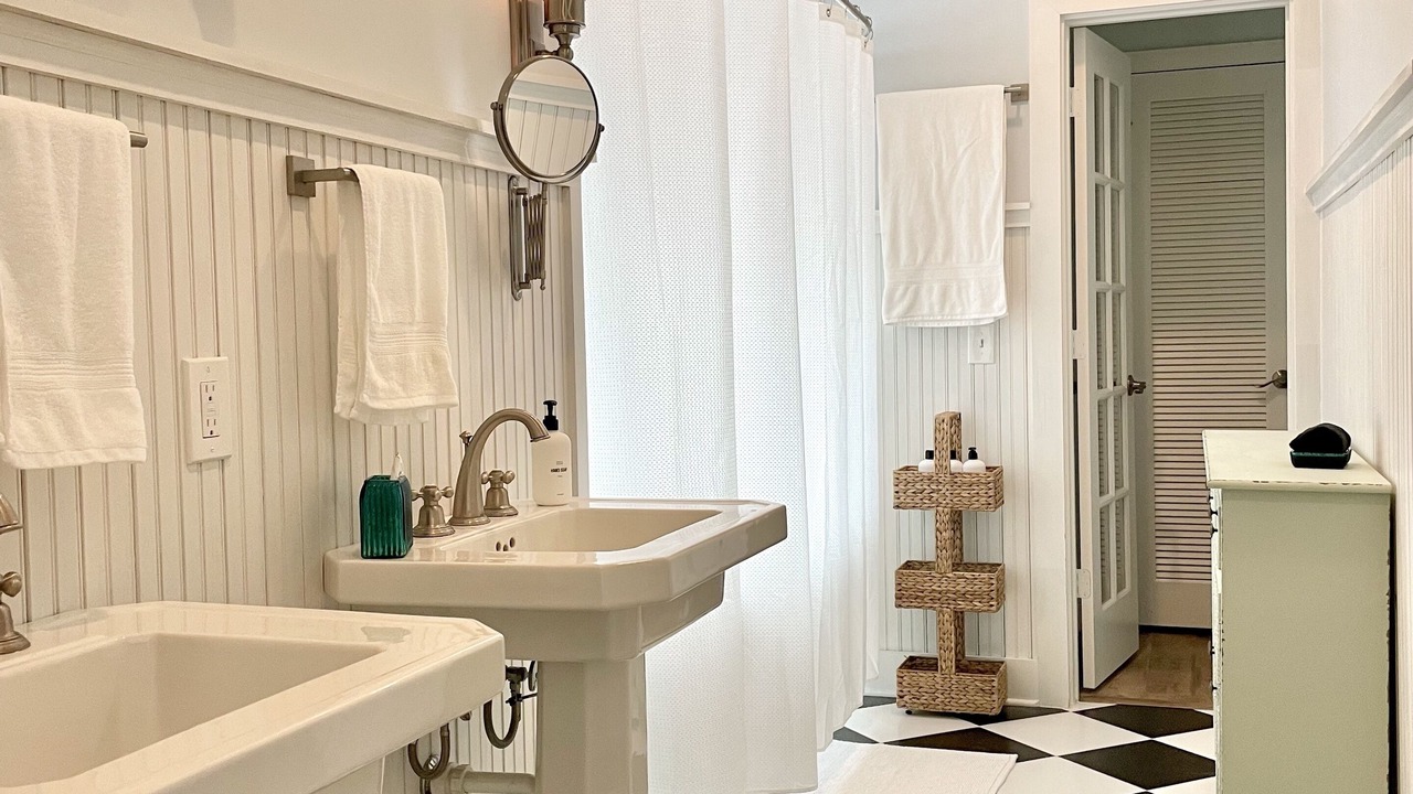 Photo of Bathroom in Summerplace