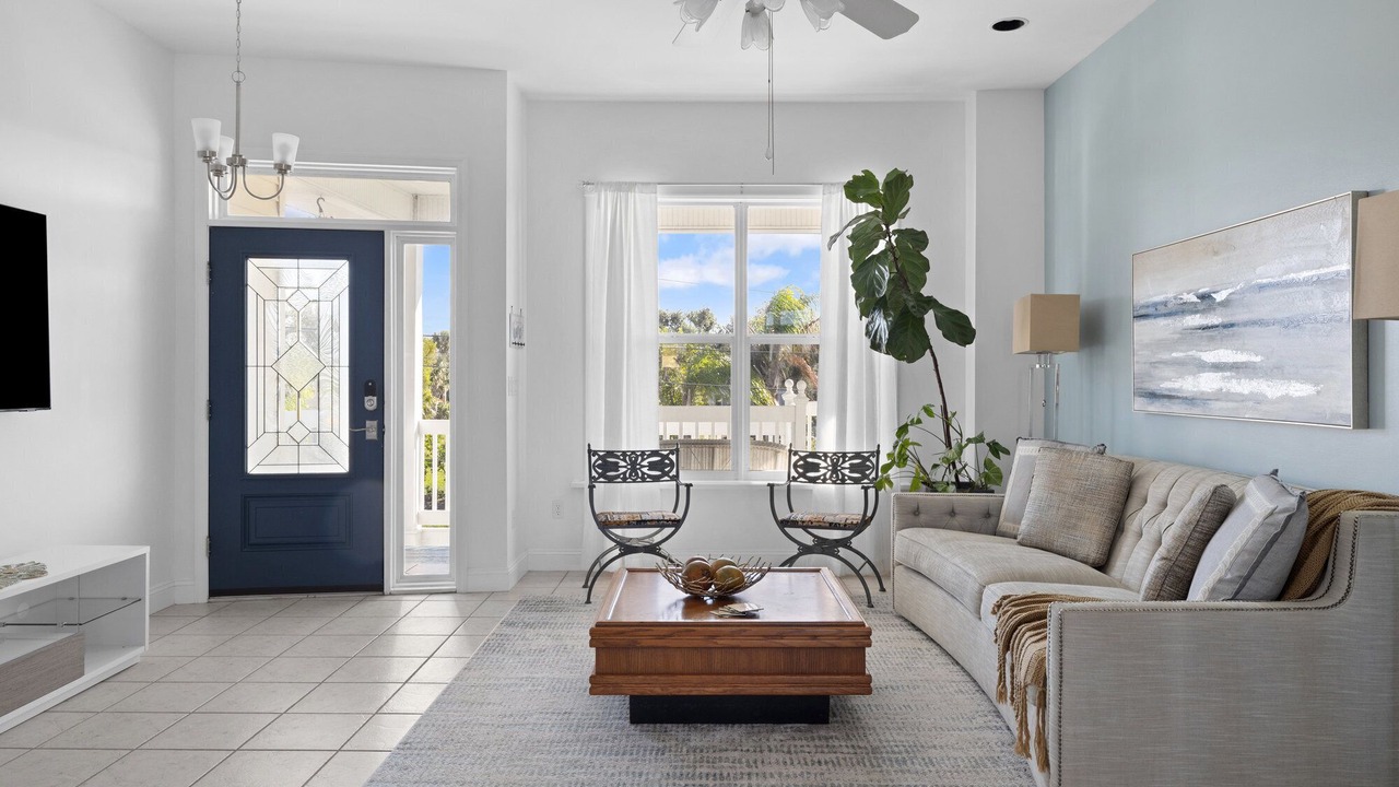 Photo of Livingroom in Saint James City