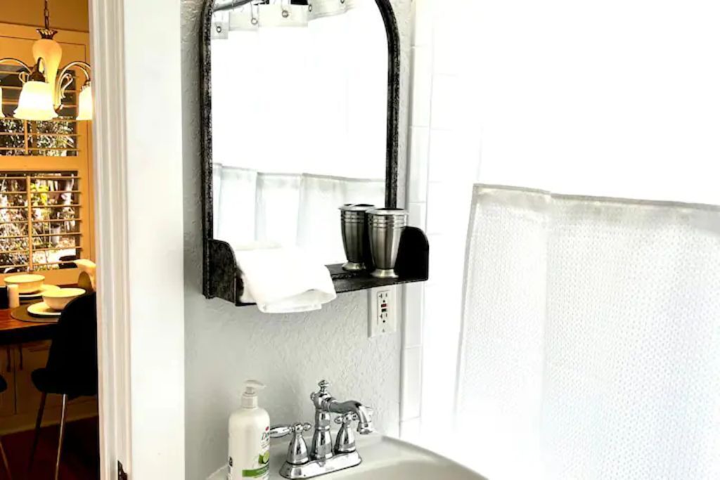 Photo of Bathroom in Mango Groves