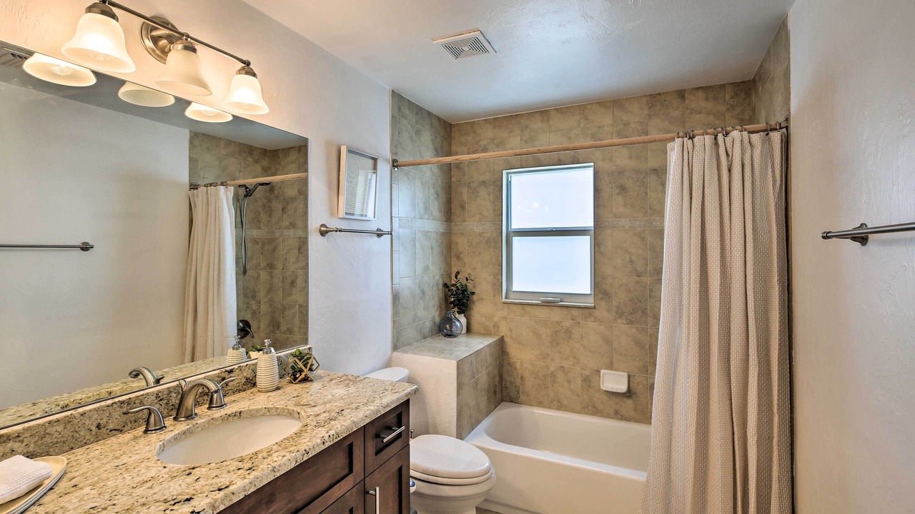 Photo of Bathroom in Caloosahatchee