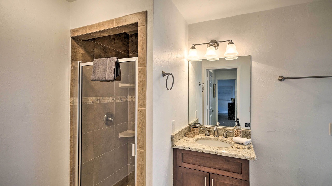 Photo of Bathroom in Caloosahatchee