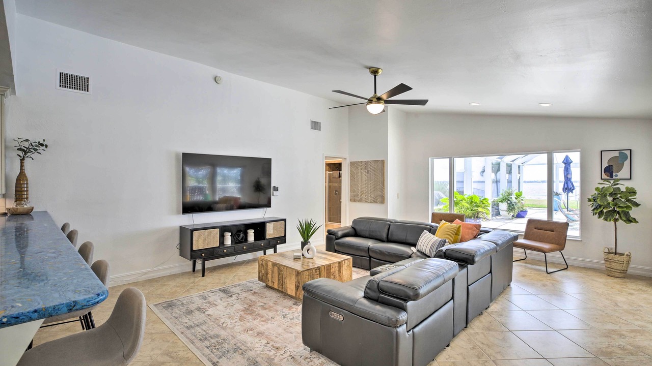 Photo of Bedroom in Caloosahatchee