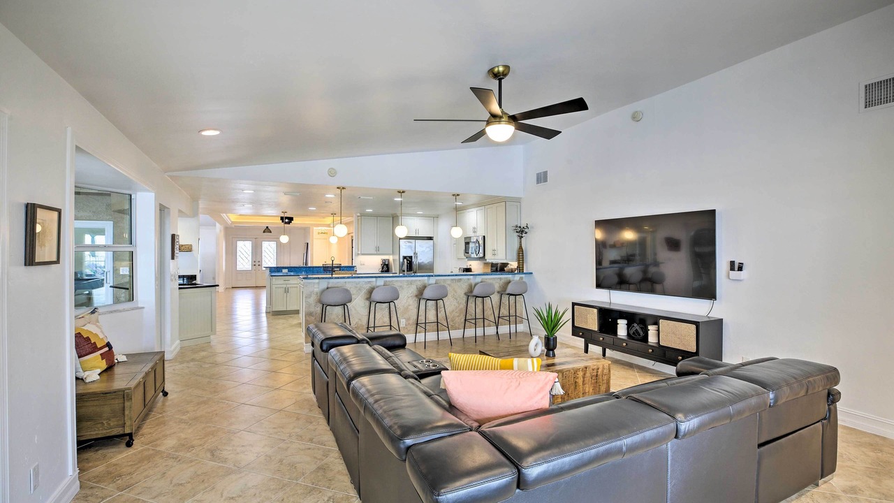 Photo of Bedroom in Caloosahatchee