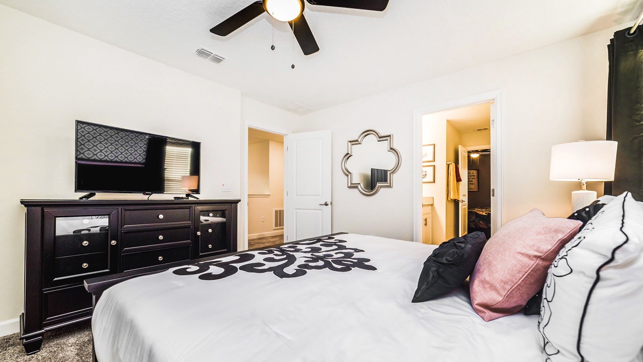 Photo of Bedroom in Davenport