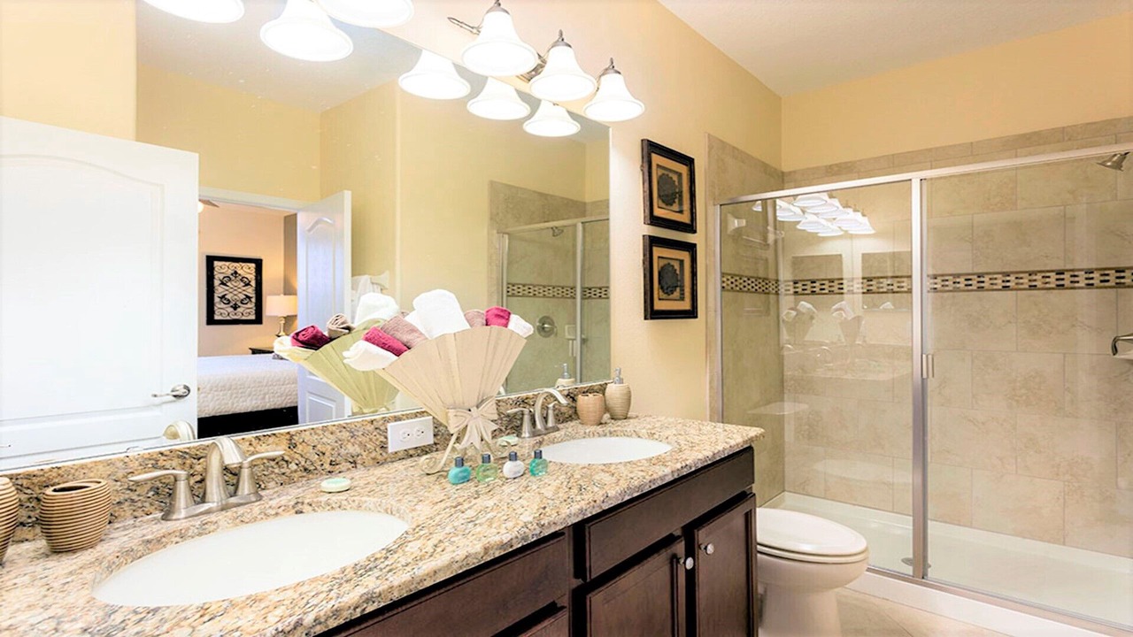 Photo of Bathroom in Davenport